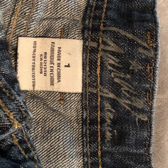 Jean skirt. - Picture 3 of 3